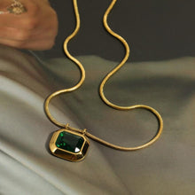 Load image into Gallery viewer, gold necklace in emerald green - perfect gifts for the holidays
