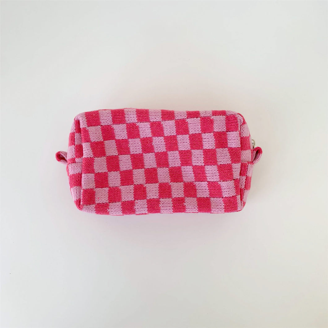 pink checkered pattern pouch - trendy patterns - pencil pouch - what to get your bff for their birthday 